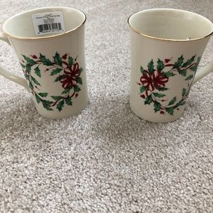 Lenox holiday coffee mugs